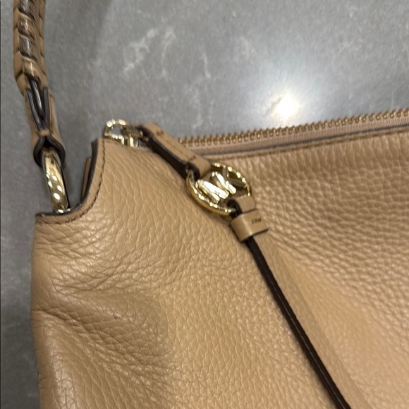 Michael Kors Beige Leather Shoulder Bag Braided Handle - Picture 10 of 12